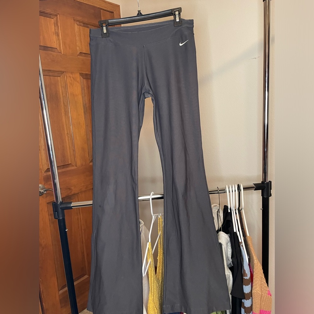 Sm Dark grey authentic y2k Nike flare leggings